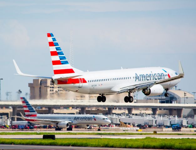 Boeing 737-800 (N815NN) - 08/28/2016 - American Airlines N815NN B738 KDFW