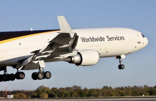 Boeing MD-11 (N265UP)