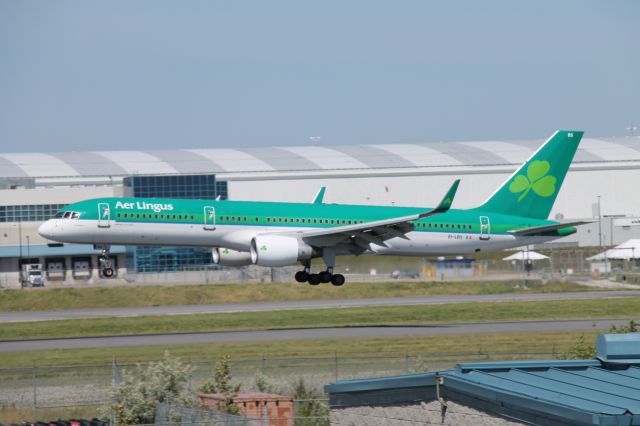 Boeing 757-200 (EI-LBS)