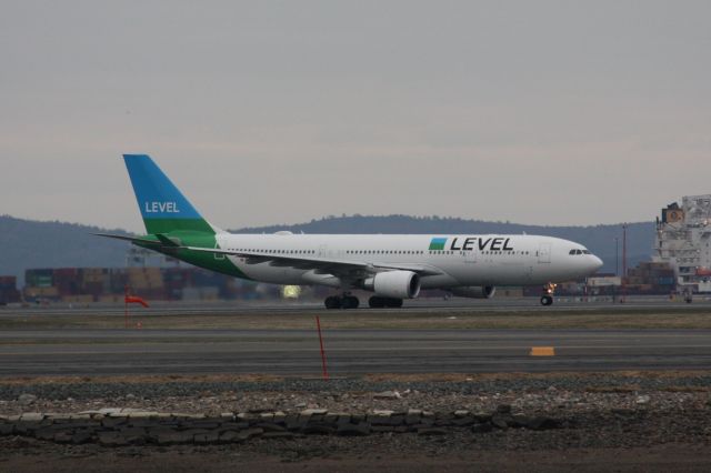 Airbus A330-200 (EC-MOU)