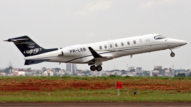 Learjet 45 (PR-LEB)