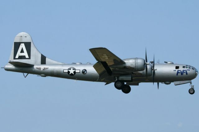 Boeing B-29 Superfortress (N529B)