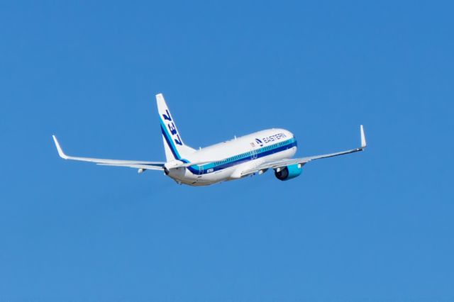 Boeing 737-800 (N276EA) - Rare visit to DFW