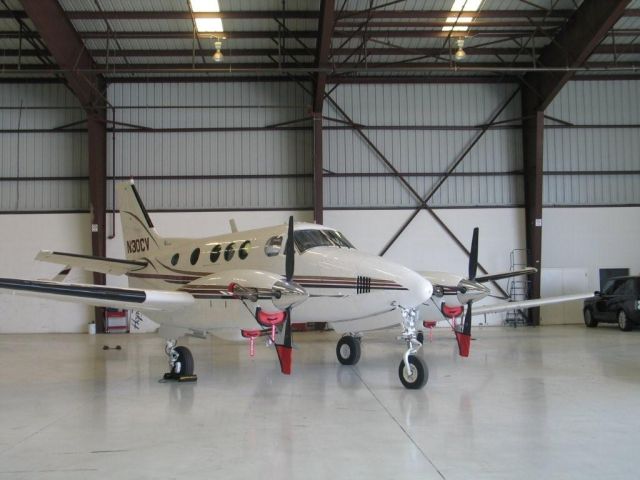 Beechcraft King Air 90 (N30CV)