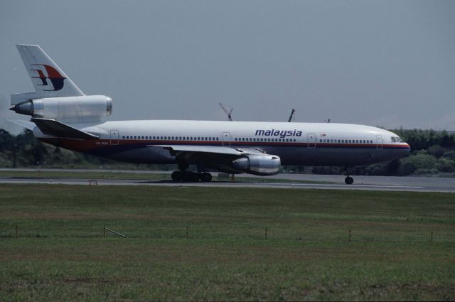 McDonnell Douglas DC-10 (9M-MAV) - Departure at Narita Intl Airport Rwy16 on 1992/04/07