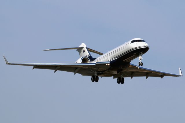 Bombardier Global Express (VH-LEP)