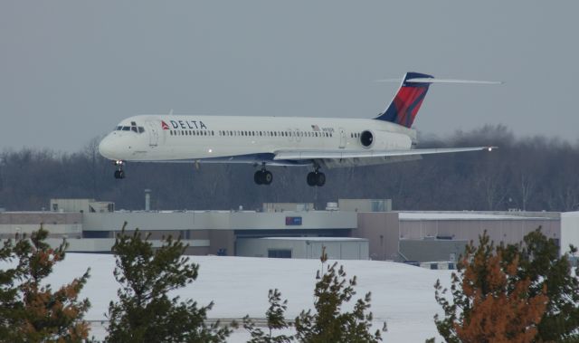 McDonnell Douglas MD-88 (DAL1884)