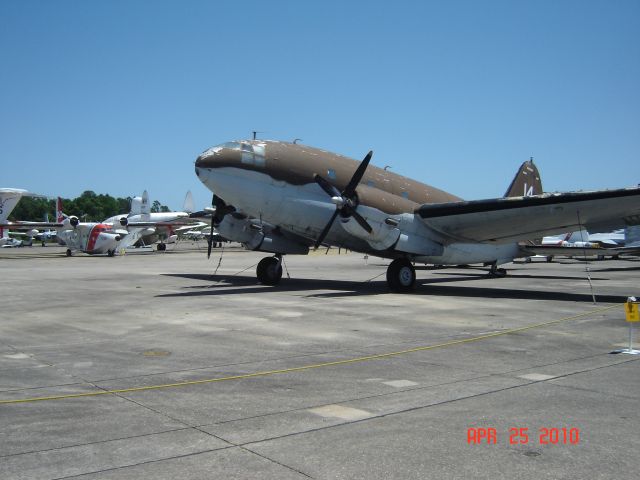 CURTISS Commando (BUNO39611) - R5C-1 Curtiss Commando BuNo 39611