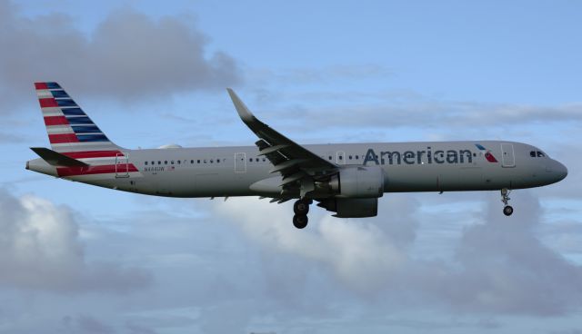 Airbus A321neo (N444UW)