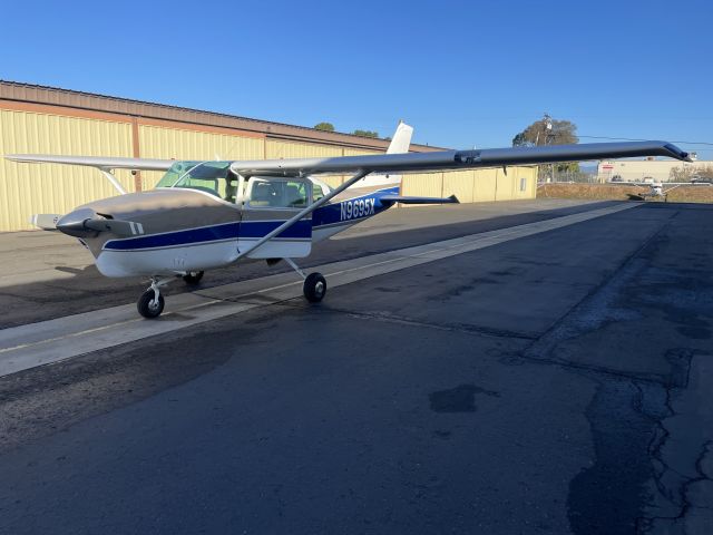 Cessna Centurion (N9695X) - Cessna 210B