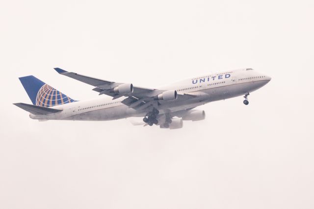 Boeing 747-400 (N120UA) - As seen from Mueller (old airport)