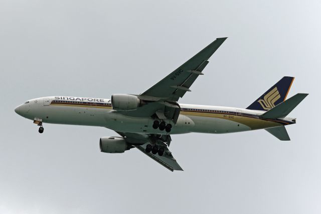 Boeing 777-200 (9V-SVC)