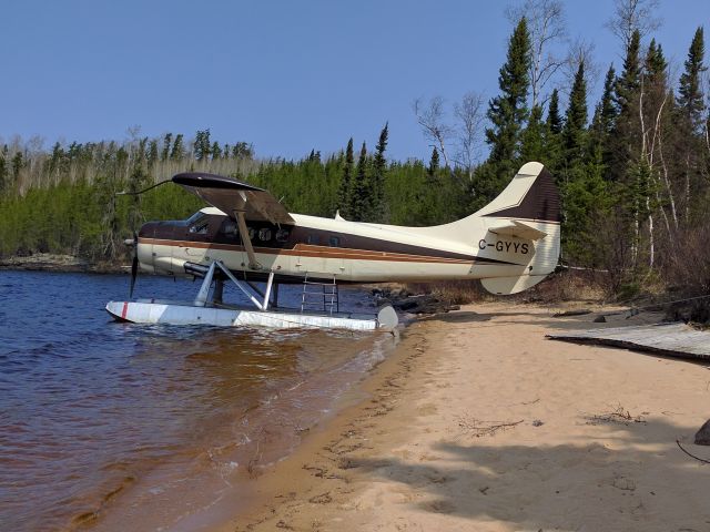 De Havilland Canada DHC-3 Otter (C-GYYS)