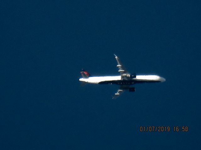 Airbus A321 (N353DN)