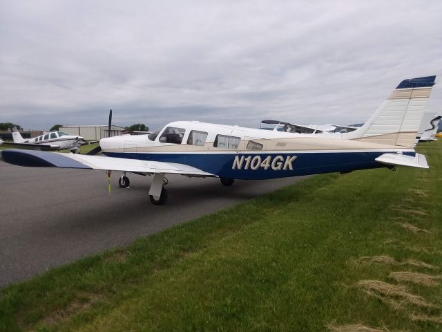 Piper Saratoga/Lance (N104GK) - AOPA Fly-in 2019