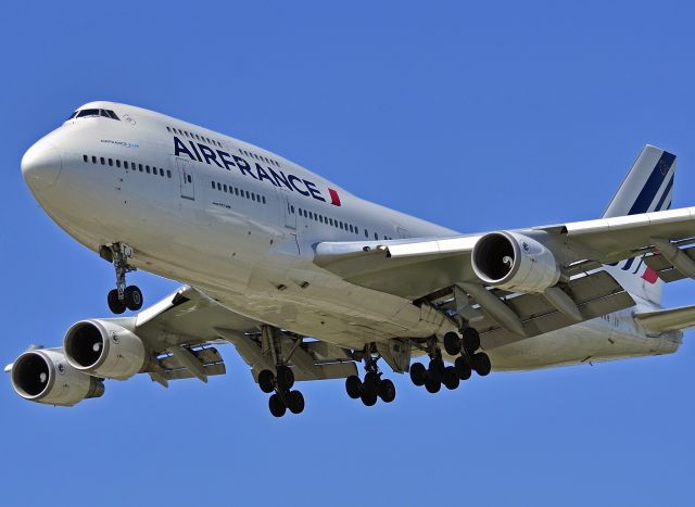 Boeing 747-400 —