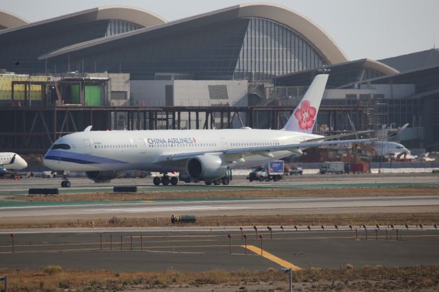 Airbus A350-900 (B-18916)