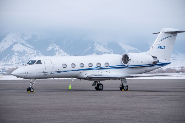 Gulfstream Aerospace Gulfstream IV (N91JS) - Gulfstream GIV all alone on the ramp at BZN