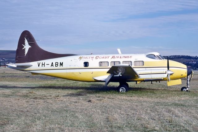 VH-ABM — - NORTH COAST AIRLINES - DE HAVILLAND (RILEY) TURBO EXEC 400 (DH-104) - REG : VH-ABM (CN 04097) - PARAFIELD AIRPORT ADELAIDE SA. AUSTRALIA - YPPF (7/11/1981)