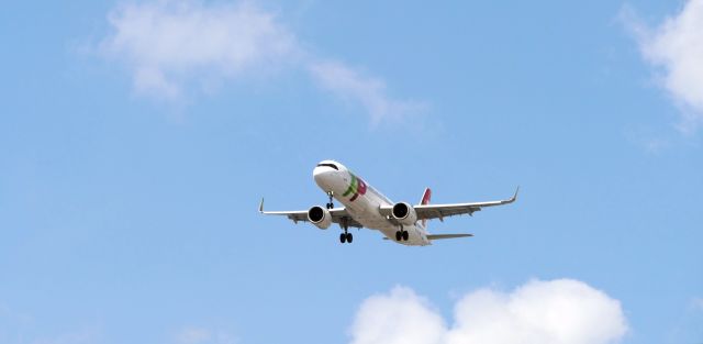 Airbus A321neo (CS-TXH)