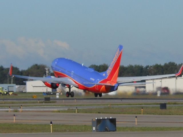 Boeing 737-700 (N949WN)