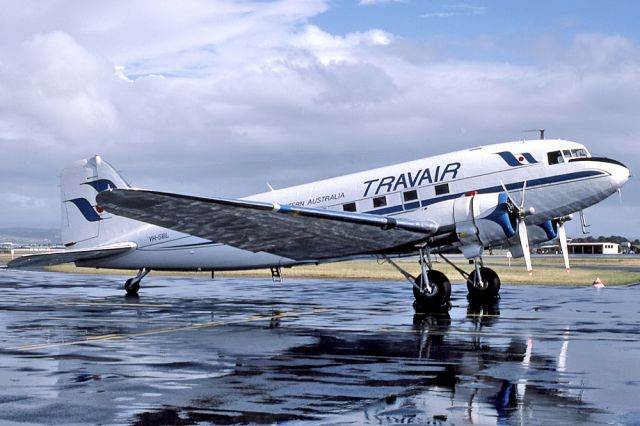 VH-SBL — - TRAVAIR WESTERN AUSTRALIA - DOUGLAS C-47A SKYTRAIN (DC-3) - REG : VH-SBL (CN 12056) - ADELAIDE INTERNATIONAL AIRPORT SA. AUSTRALIA - YPAD 18/10/1986