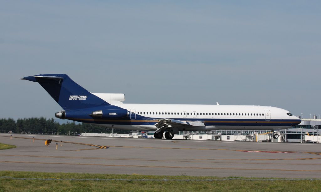 BOEING 727-200 (N422BN)