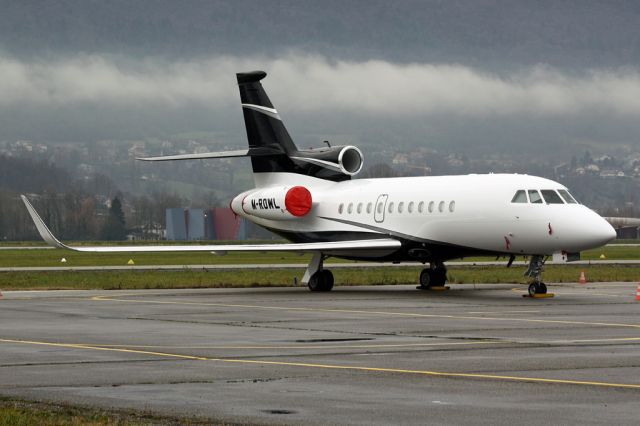 Dassault Falcon 900 (M-ROWL)