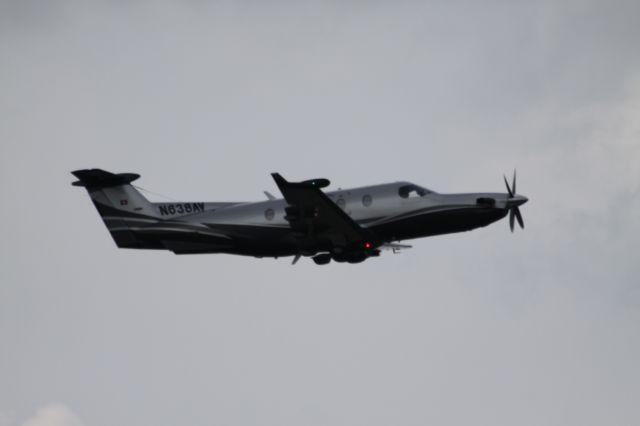 Pilatus PC-12 (N638AV)