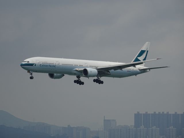 BOEING 777-300 (B-HNP)