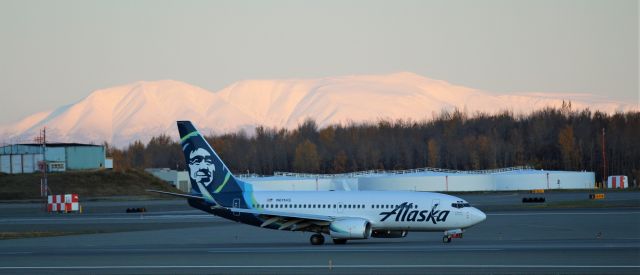 Boeing 737-700 (N611AS)