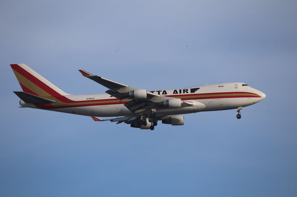 Boeing 747-400 (N706CK)