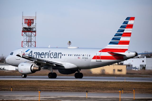 Airbus A319 (N714US) - AA2673 departing RWY23 at KBUF before heading onto KCLT