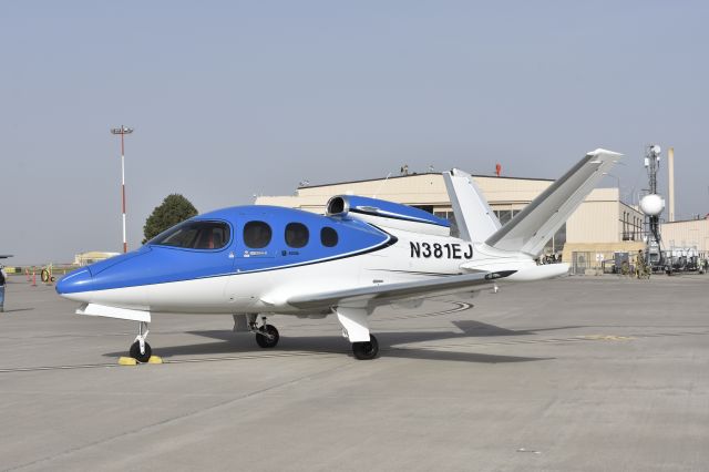 Cirrus Vision SF50 (N381EJ)