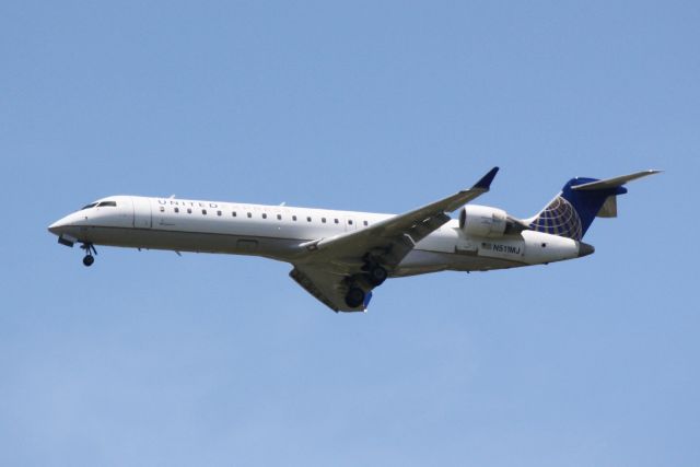 Canadair Regional Jet CRJ-700 (N511MJ) - United Flight 3799 operated by Mesa (N511MJ) arrives at Sarasota-Bradenton International Airport following a flight from Chicago-OHare International Airport