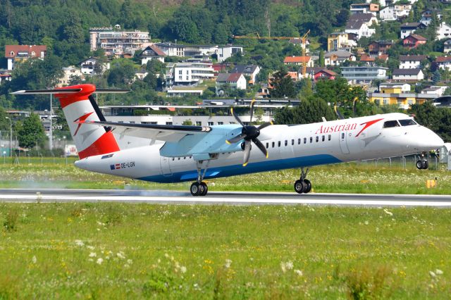 de Havilland Dash 8-400 (OE-LGN)