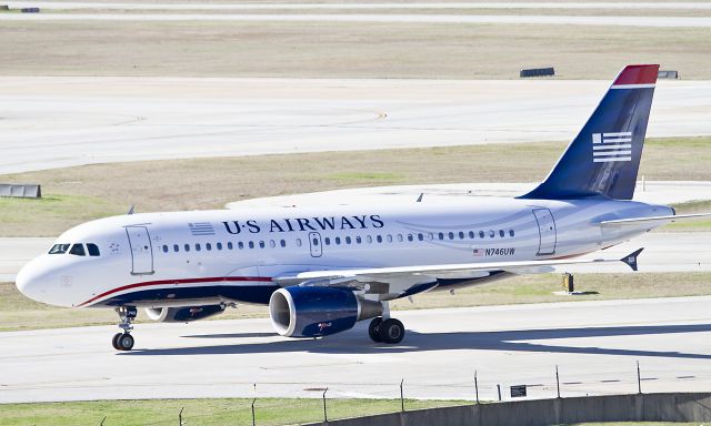 Airbus A319 (N746UW)