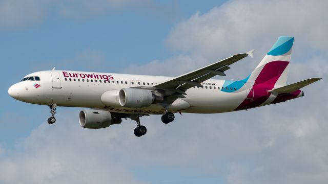 Airbus A320 (D-ABHN)