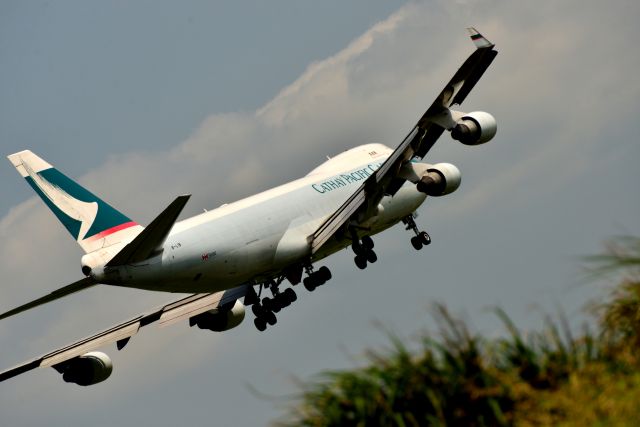 Boeing 747-400 (B-LIB)