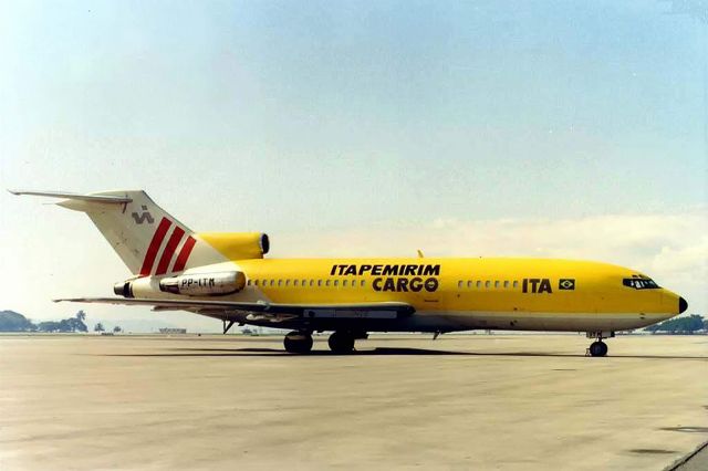 Boeing 727-100 (PP-ITM)