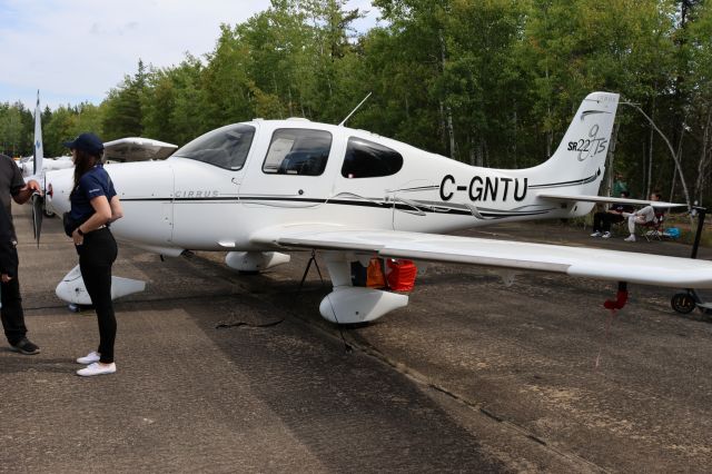 Cirrus SR-22 (C-GNTU) - C-GNTU Cirrus SR-22 GTS RVA à CSQ4 Aéroport de Casey QC. le 02-09-2023 à 11:29