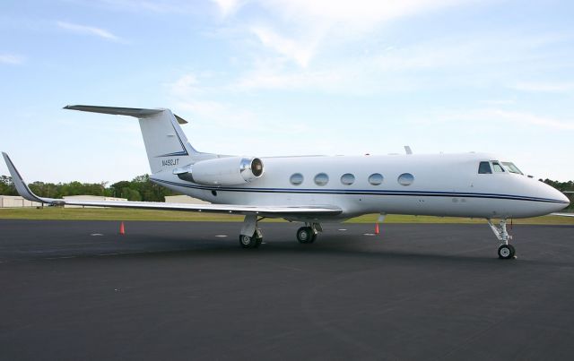 Gulfstream American Gulfstream 2 (N492JT) - John Travoltas G2