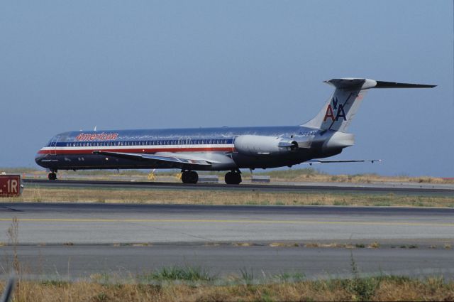 McDonnell Douglas MD-87 (N73444) - Departure at San Francisco Intl Airport rwy01R on 1991/09/11