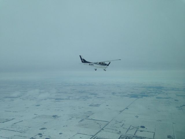 Cessna Skylane (N28AC) - Flying from IKK over to OKK. Photo taken from a BE33 Debonair, N6037F, which is also on this website. 