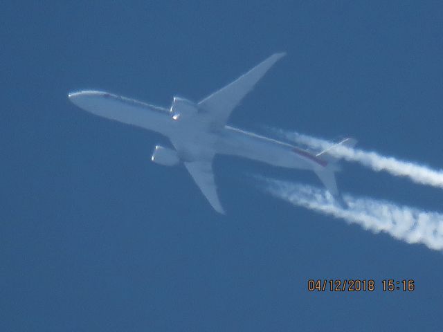 BOEING 777-300ER (N729AN)