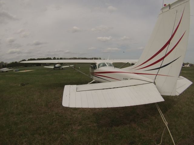 Cessna Skyhawk (N1126M)