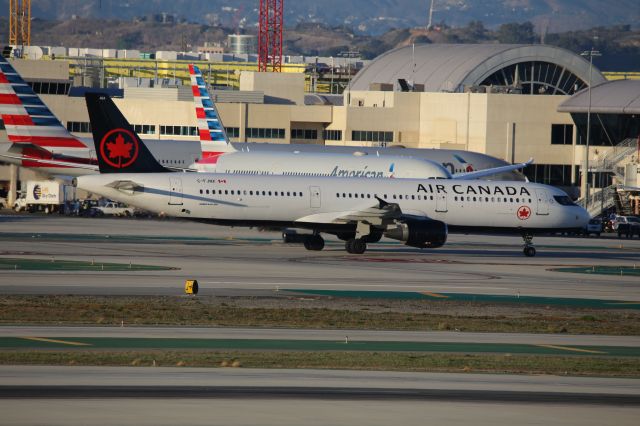 Airbus A321 (C-FJNX)