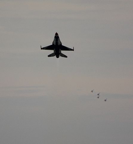 — — - USAF Thunderbirds