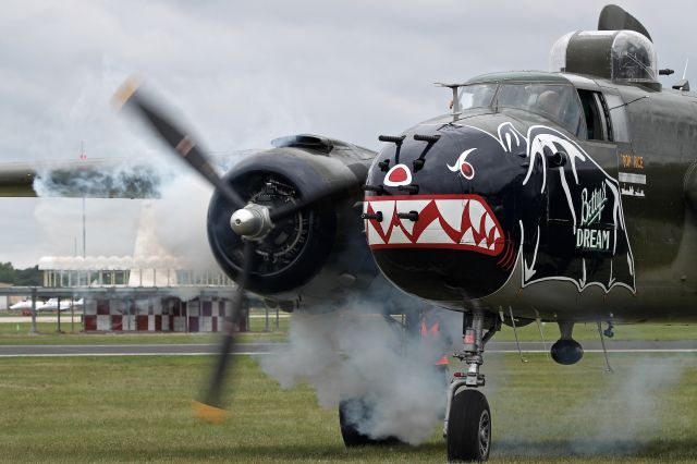 North American TB-25 Mitchell (N5672V) - Engine start