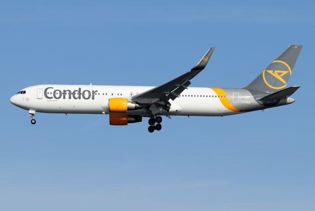 BOEING 767-300 (D-ABUB) - 'Condor 2038' arriving from Frankfurt on the second day of it's new service to Boston